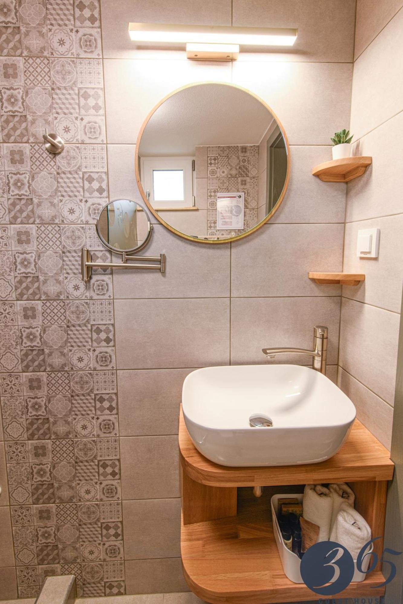 365 Guest House Hunedoara Luaran gambar