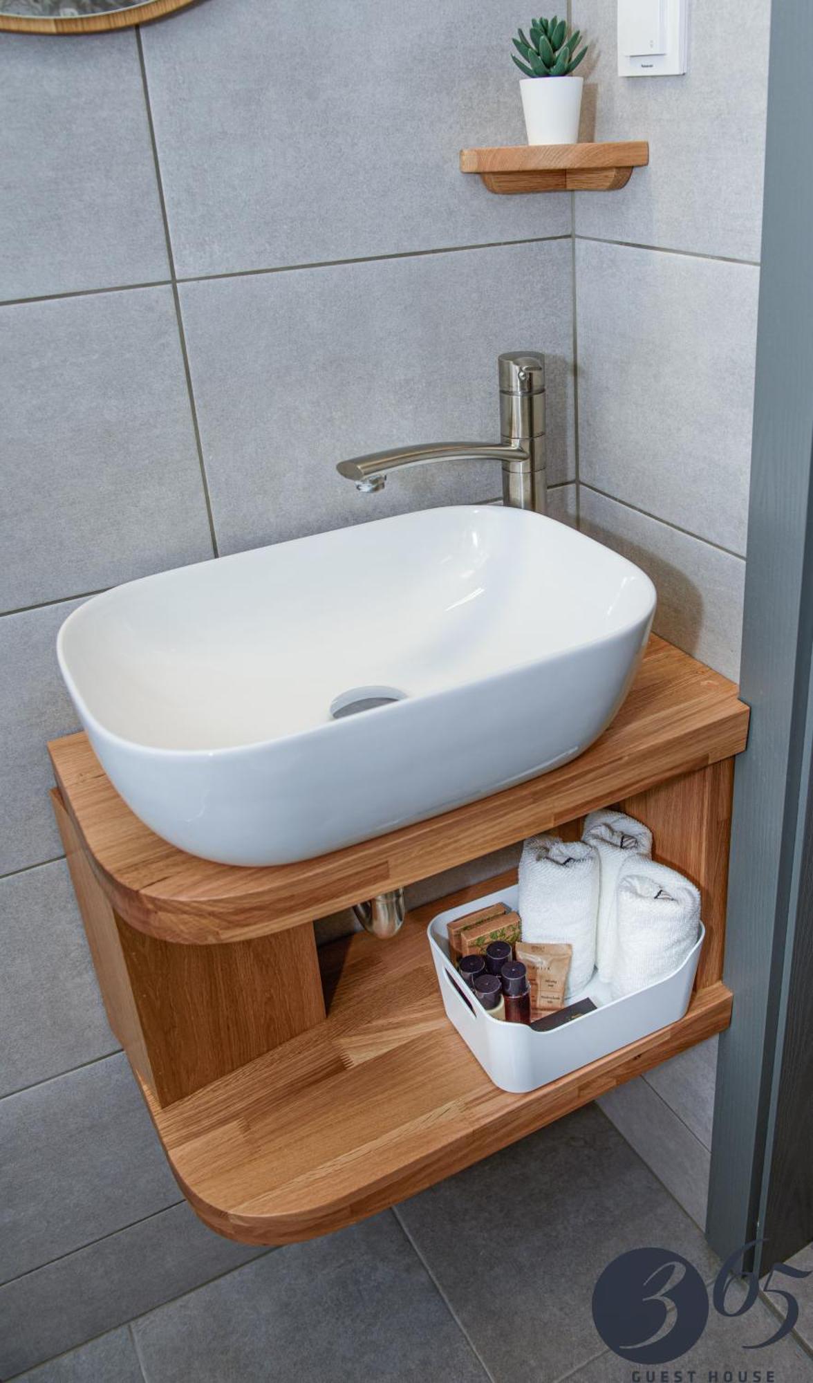 365 Guest House Hunedoara Luaran gambar